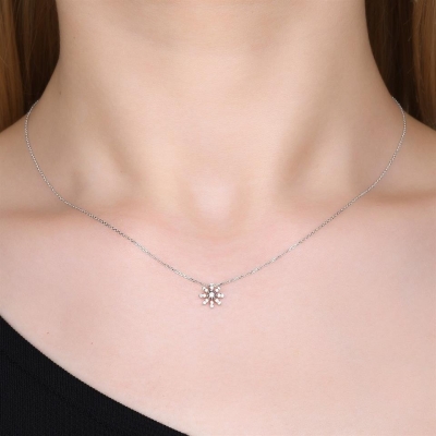 0,08ct Çiçek Figürlü Pırlanta Tasarım Kolye Modelleri - Gelin Damat Diamond