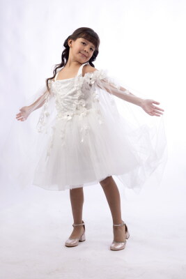 Beyaz Fiyonklu Çocuk Abiye Modeli - 