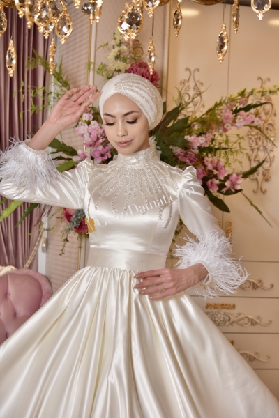 Duru Beyaz Tesettür Abiye - 2