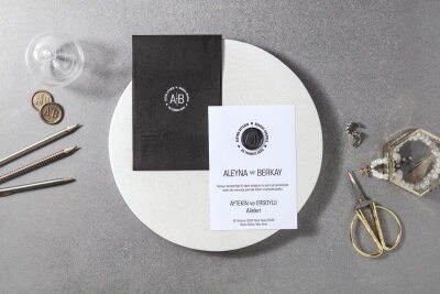 Monogram Detaylı Siyah Zarif Davetiye - GD7093 - Gelin Damat